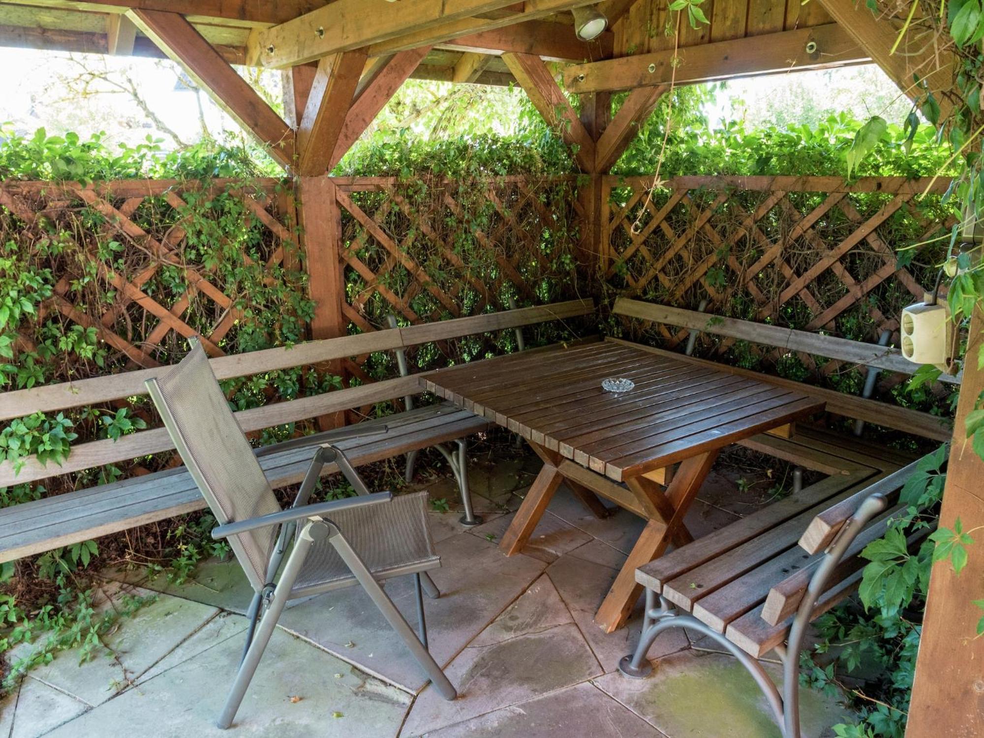 Cozy Apartment In Schwenningen With Garden วิลลิงเงน-ชเวนนิงเงน ภายนอก รูปภาพ