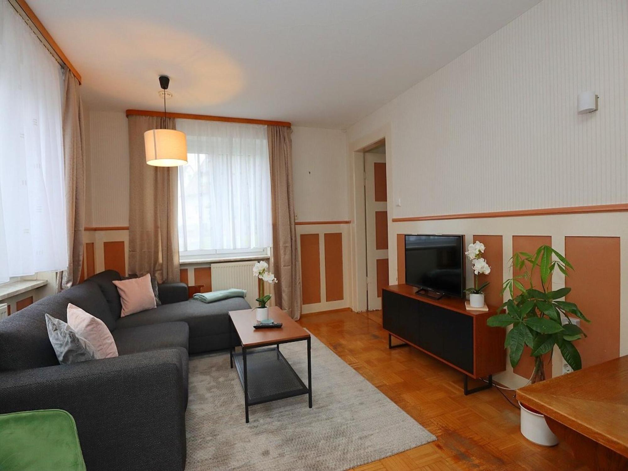 Cozy Apartment In Schwenningen With Garden วิลลิงเงน-ชเวนนิงเงน ภายนอก รูปภาพ